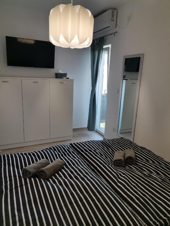 Marin Appartement Lopar Buitenkant foto