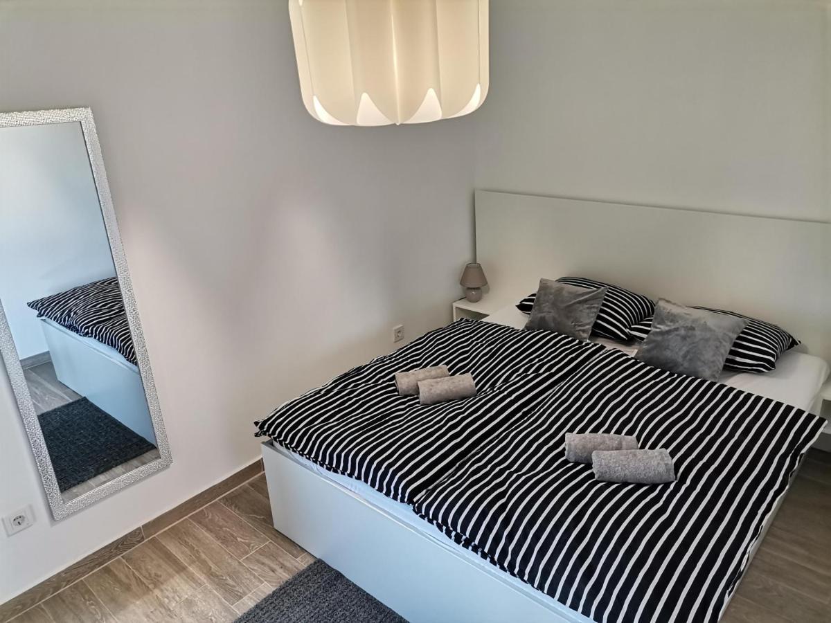 Marin Appartement Lopar Buitenkant foto