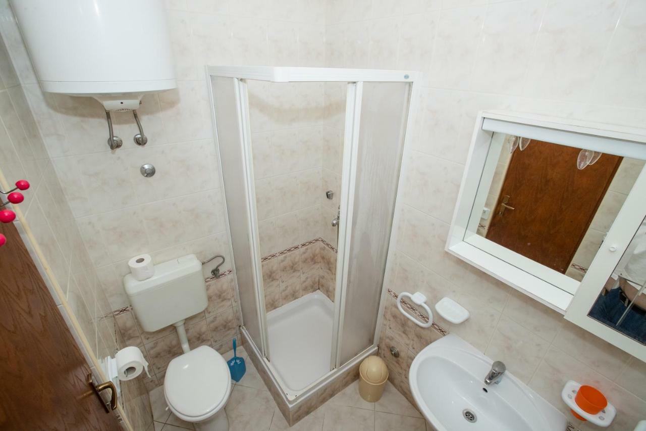 Marin Appartement Lopar Buitenkant foto