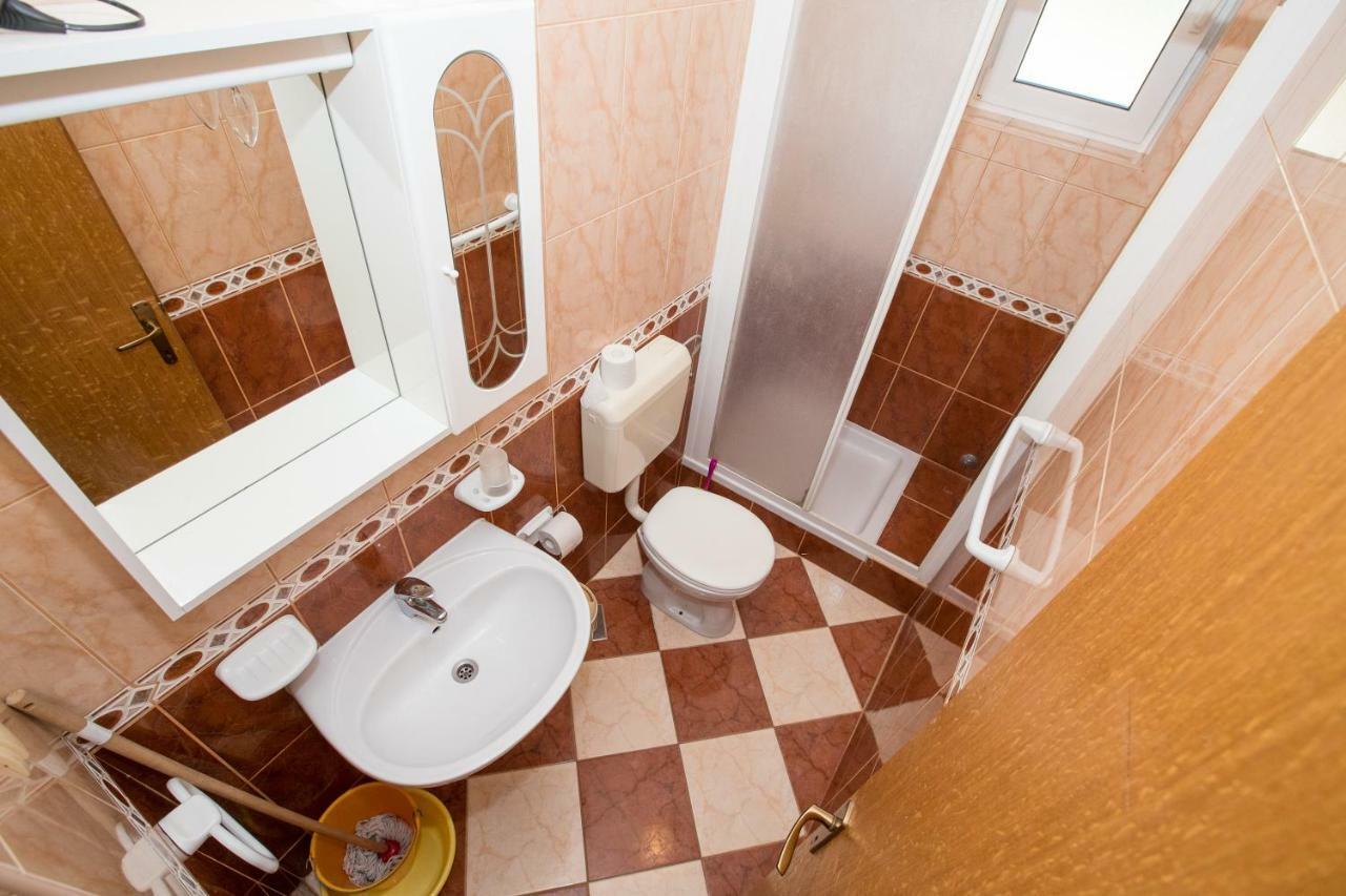 Marin Appartement Lopar Buitenkant foto