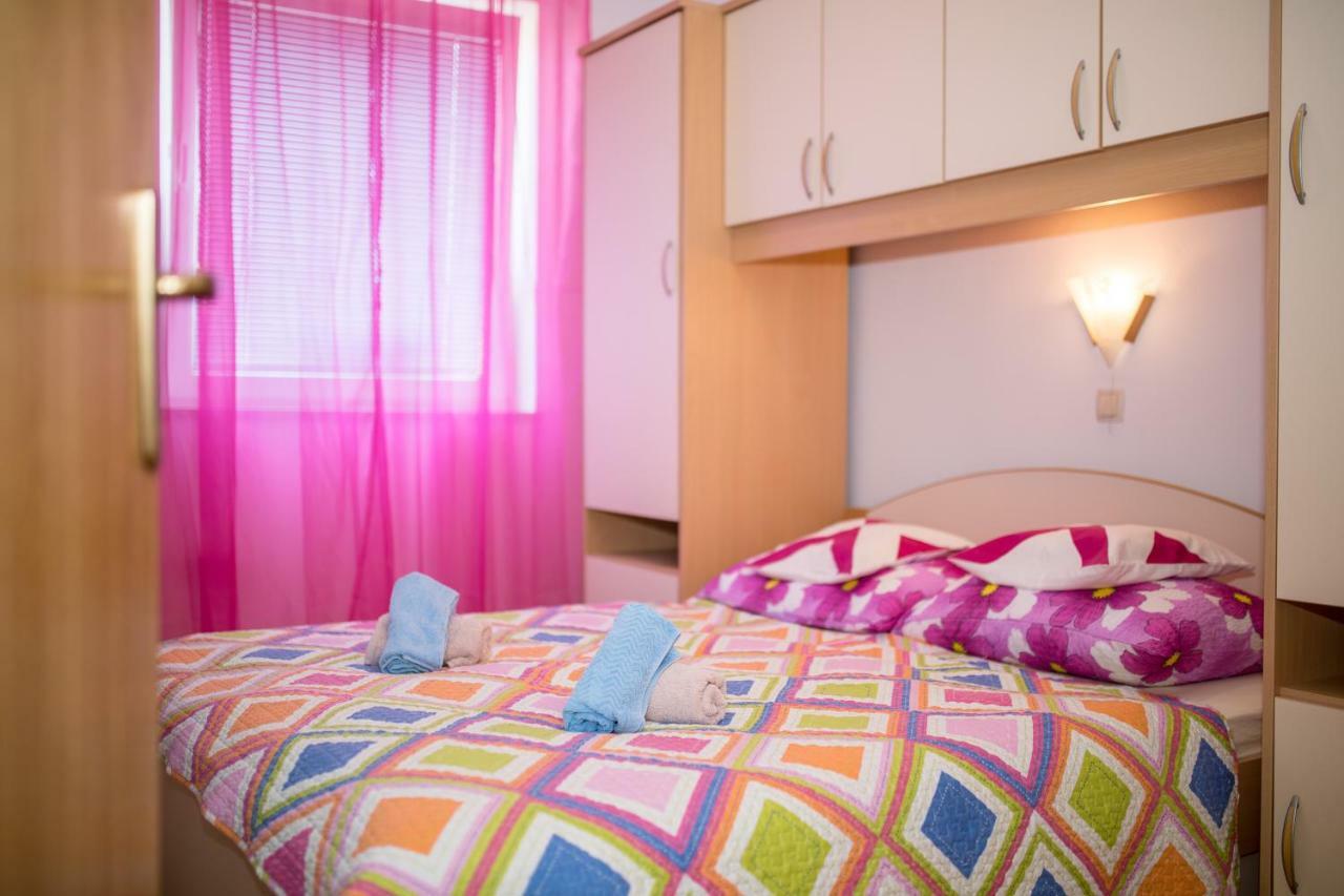 Marin Appartement Lopar Buitenkant foto
