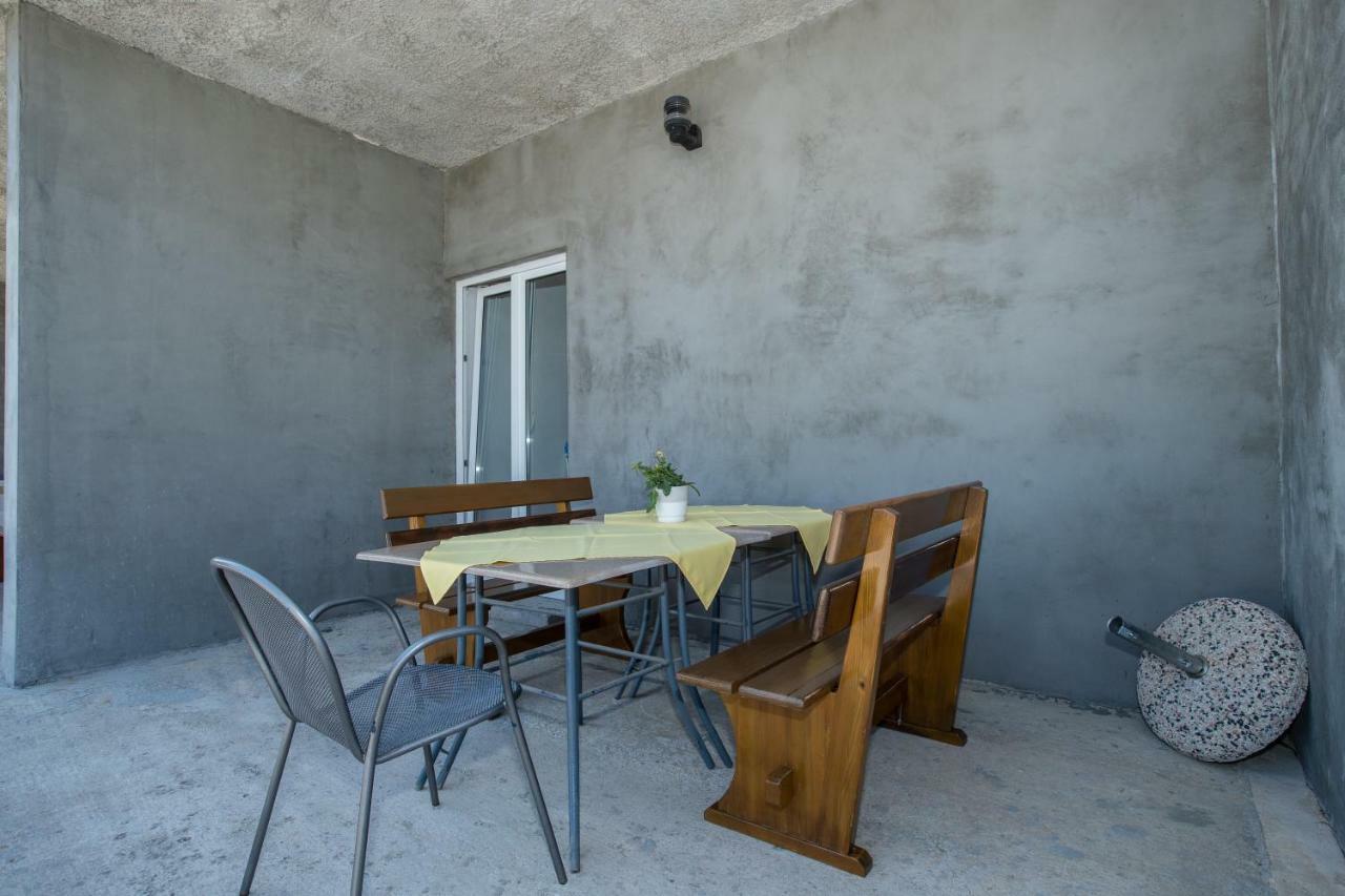 Marin Appartement Lopar Buitenkant foto