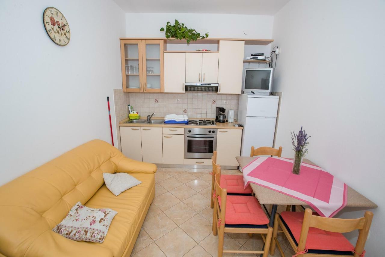 Marin Appartement Lopar Buitenkant foto